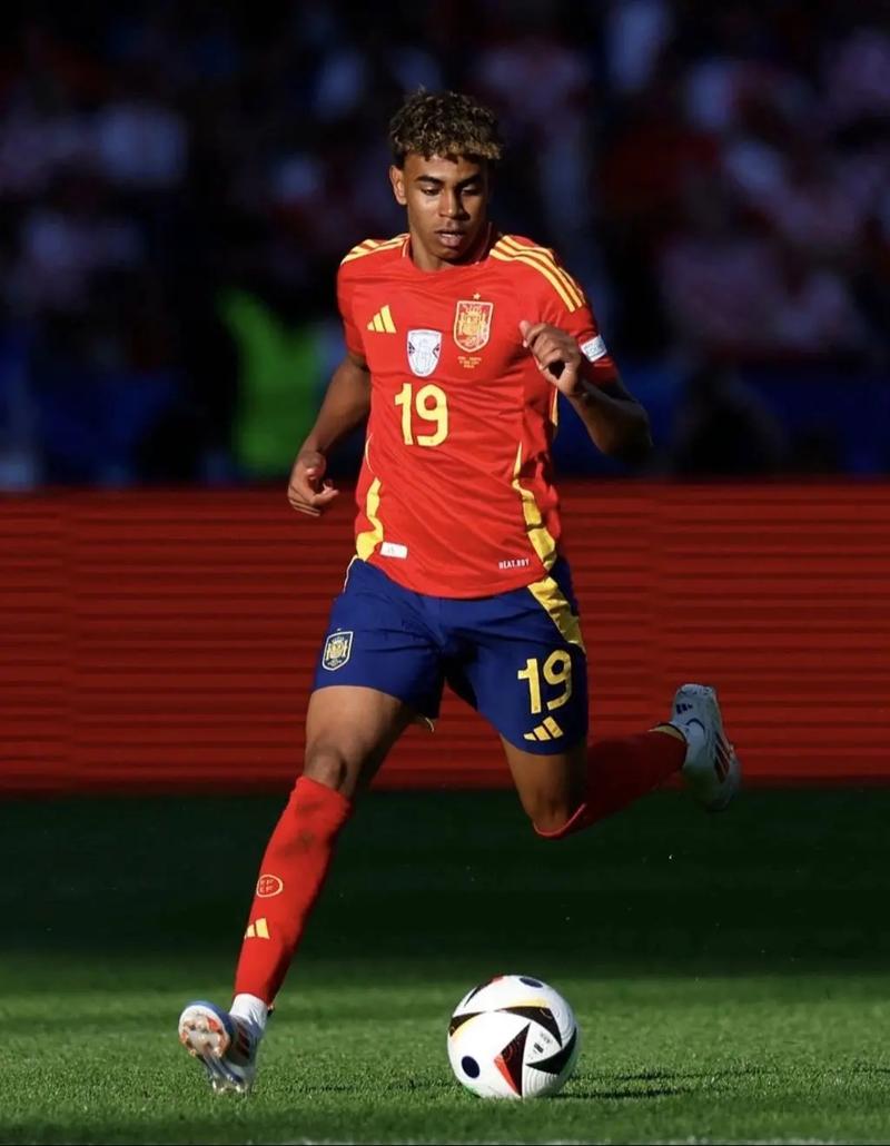 时隔6年！登贝莱身价重返7500万，30球7助攻有望