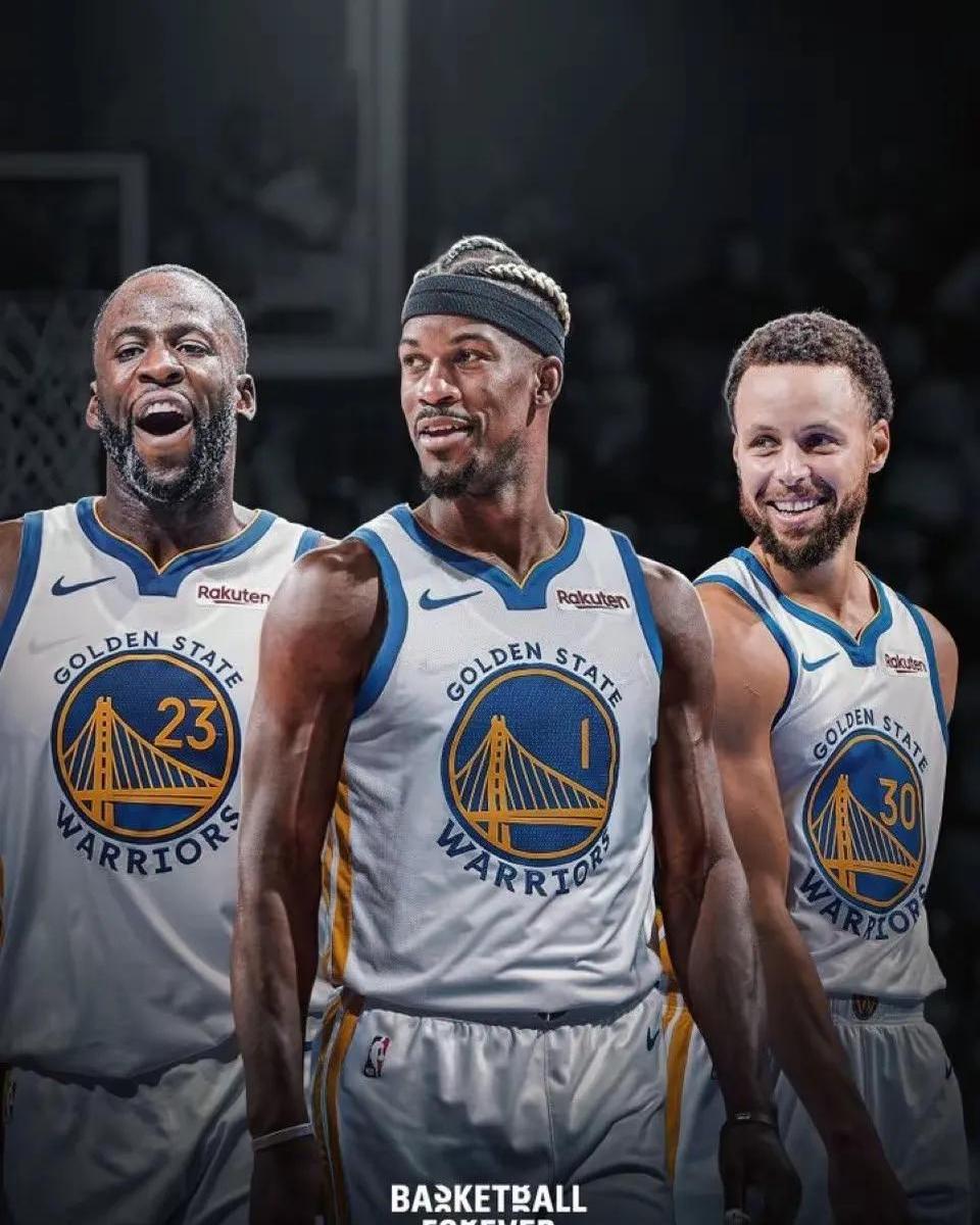 谁的站位更 谁的站位更